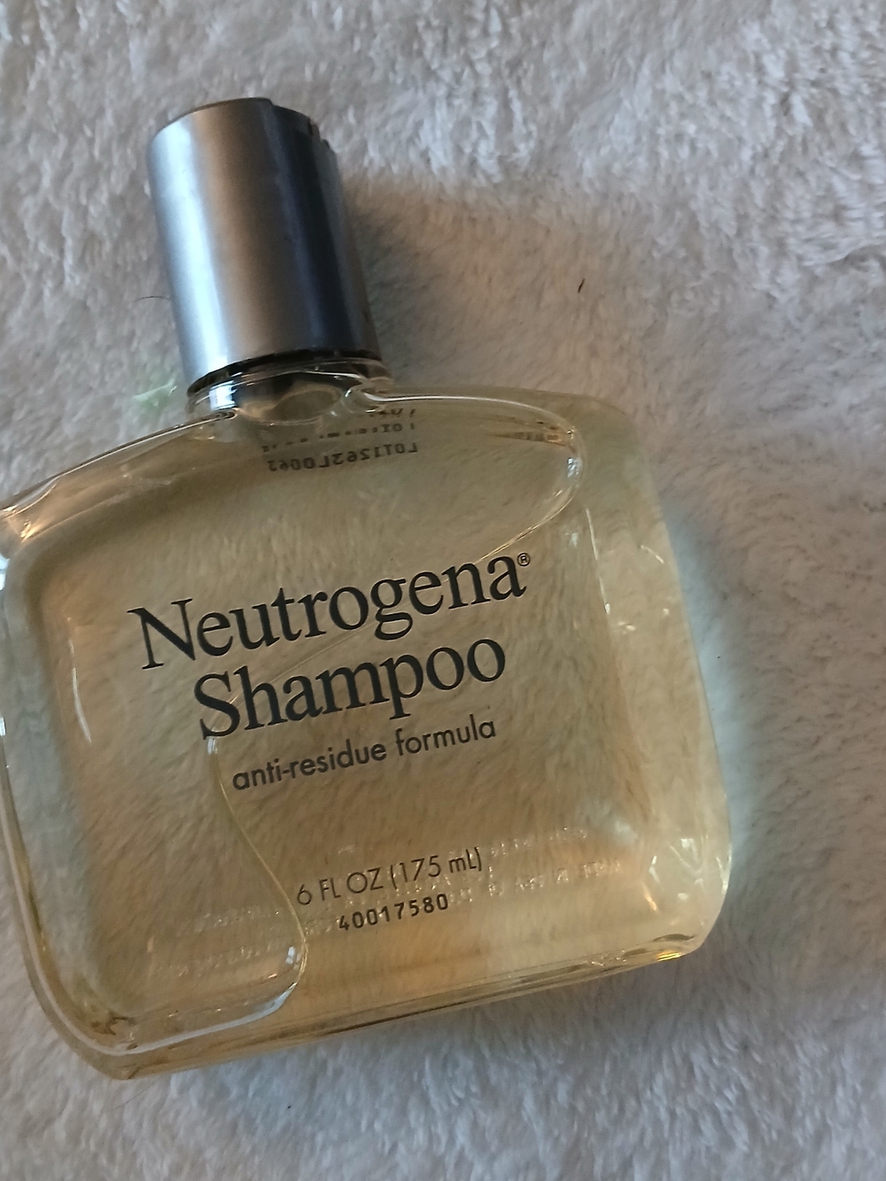 Neutrogena Shampoo Anti-Residue Formula 6 fl.oz.